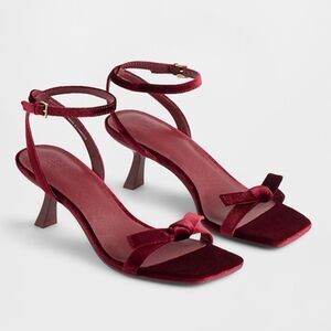 NWT Gap Burgundy Red Velvet Bow Open-Toe Strappy Kitten Heels US 8